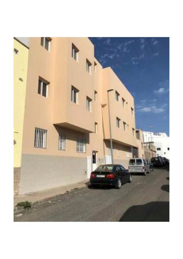Apartamentos Cerca Del Aeropuerto Ingenio Buitenkant foto